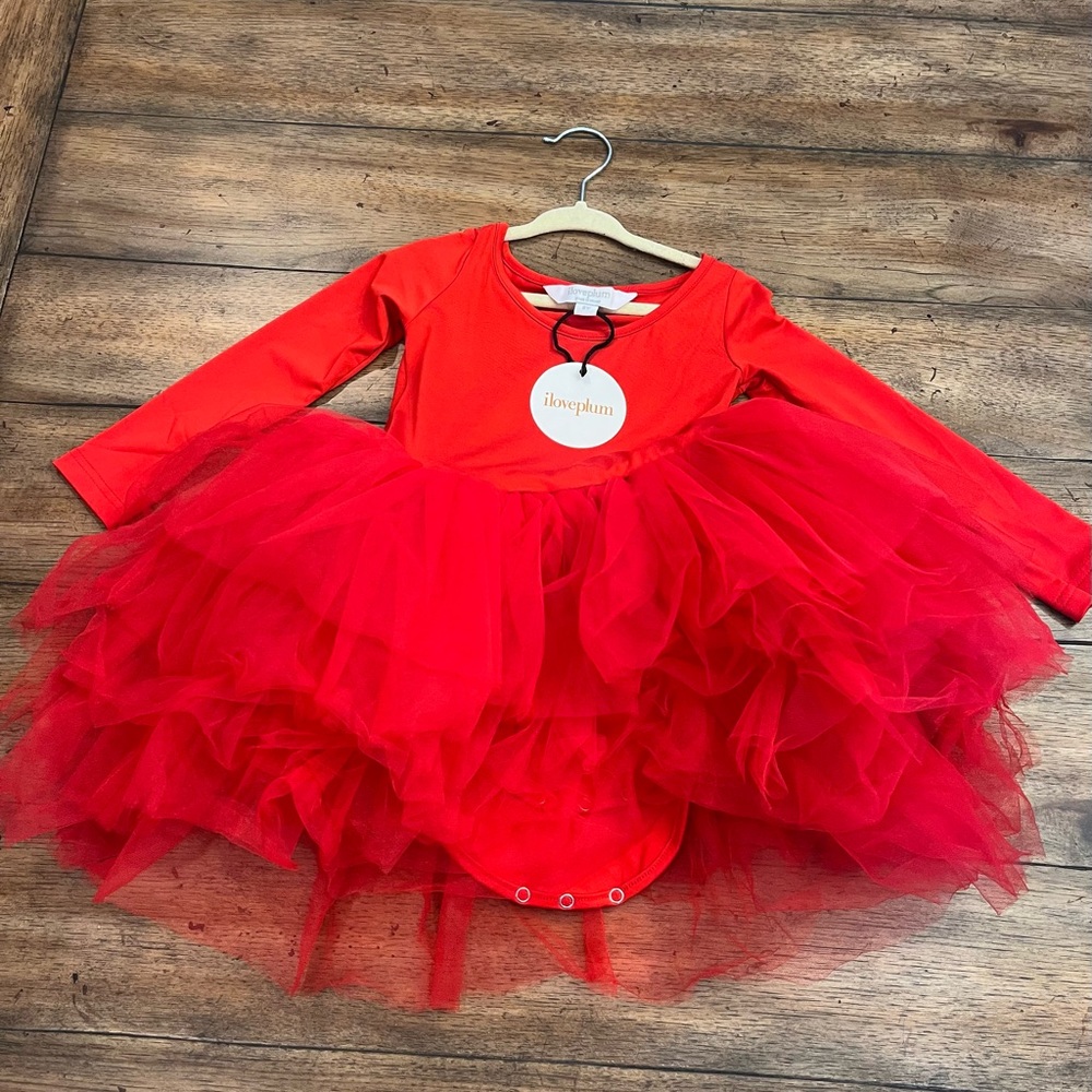 I love plum - Red Dress